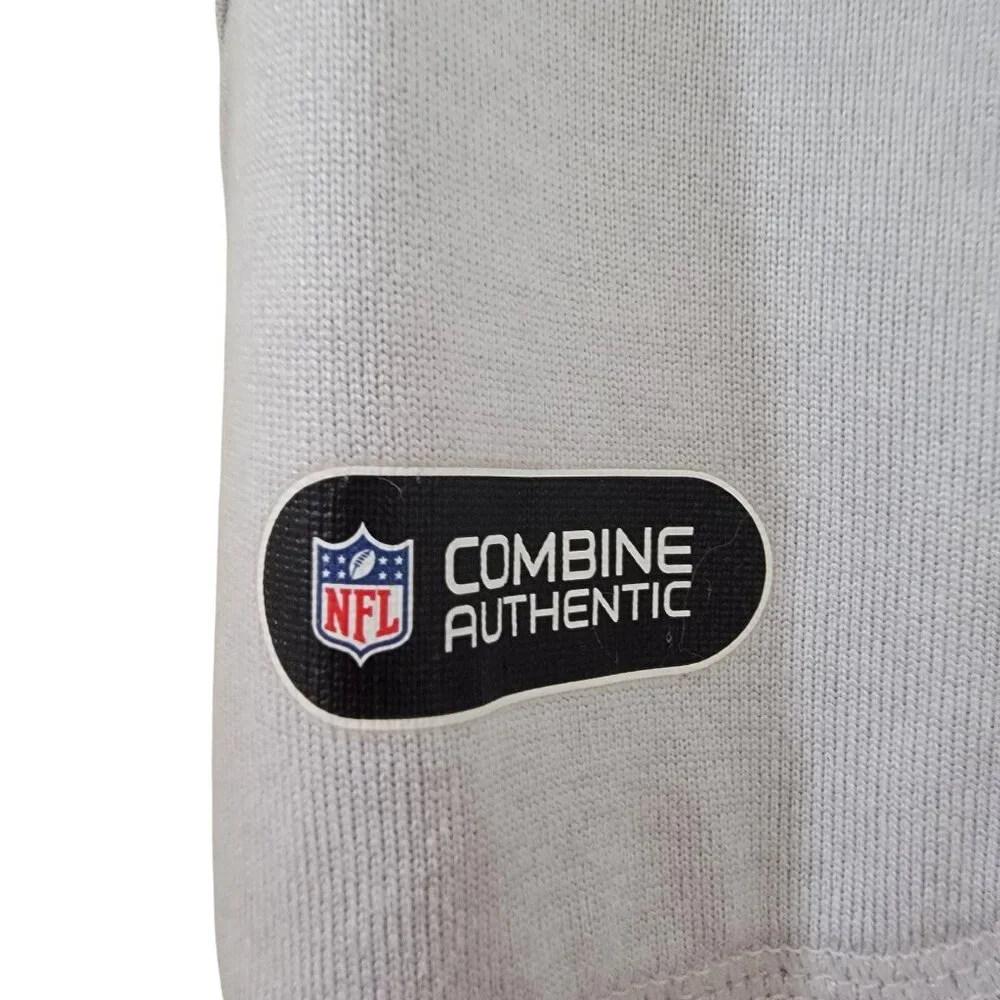 Under Armour + NFL New England Patriots Size M Light Gray Joggers / Lounge Pants